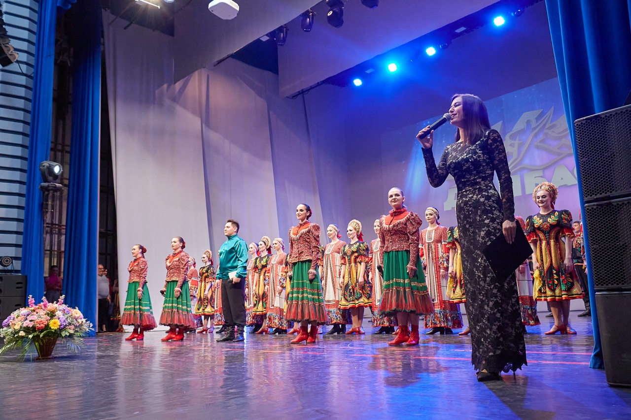 Вторая Родина: ансамбль «Донбасс» выступил в Кузбассе